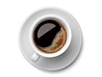 Tasse schwarzer Kaffee auf weißem Hintergrund - RAMF000048