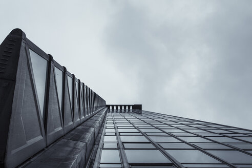Kanada, Vancouver, Fassade eines modernen Bürogebäudes im Finanzviertel - NG000236