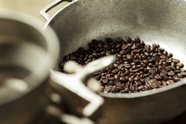 Kolumbien, gerösteter Kaffee nach der Verarbeitung - FP000033