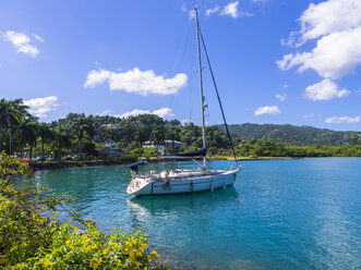 Karibik, Jamaika, Port Antonio, Segelschiff - AMF003792