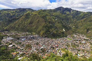 Ecuador, Tungurahua, Banos de Agua Santa, Stadtbild - FOF007684