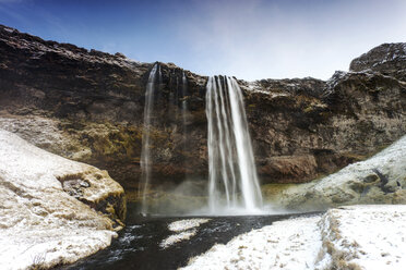 Iceland, Sudurland, Rangarping eystra, waterfall Seljalandsfoss - FPF000041