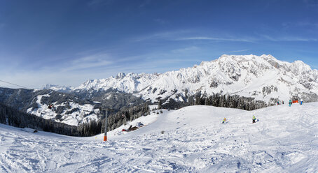 Austria, ski area Muehlbach-Hochkoenig in winter - WW003800