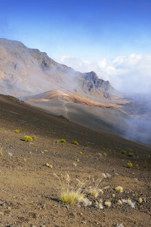 USA, Hawaii, Maui, Haleakala, clouds in the volcanic crater - BRF001065