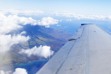 USA, Hawaii, Maui, Luftaufnahme aus dem Flugzeug - BRF001110