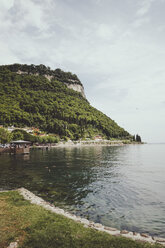 Italy, La Rocca di Garda between gGarda and Bardolino - GSF000933