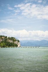 Italien, Lombardei, Provinz Brescia, Sirmione, Gardasee, Schwefelquelle - GSF000939