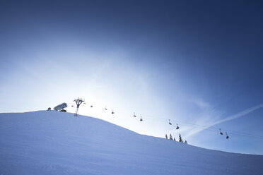 Austria, Salzburg State, Region Hochkoenig in winter, Ski Amade, ski lift - DISF001412