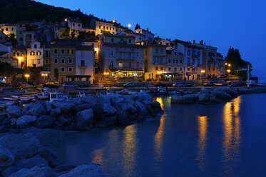 Croatia, Istria, Moscenicka Draga, harbor at night - LBF001073