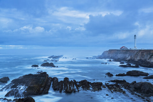 USA, California, Pacific Ocean, Mendocino County, Point Arena Lighthouse - FOF007773