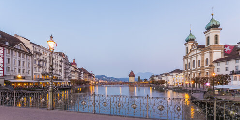 Switzerland, Canton of Lucerne, Lucerne, old town, View to Chapel bridge, Jesuit church right - WDF002950