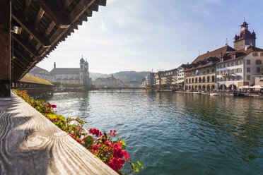Switzerland, Canton of Lucerne, Lucerne, Old town, Reuss river, Chapel bridge - WDF002963