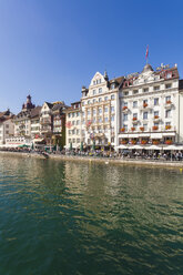 Switzerland, Luzern, row of houses and outdoor gastronomy at riverside of Reuss - WD002975