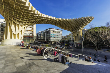 Spanien, Andalusien, Sevilla, Metropol Parasol - THAF001312