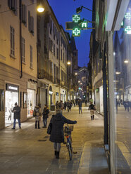 Italy, Piacenza, view to Via XX Settembre in the evening - LAF001371