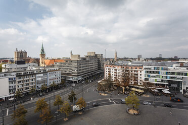 Deutschland, Braunschweig, Blick auf die Stadt - EVGF001363