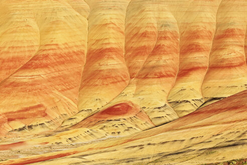 USA, Oregon, John Day Fossil Beds National Monument, Painted Hills - FOF007810