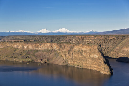 USA, Oregon, The Cove Palisades State Park, Billy Chinook See mit Mt. Jefferson - FOF007846