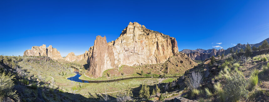 USA, Oregon, Deschutes County, Smith Rock State Park am Crooked River, Smith Rock - FOF007865