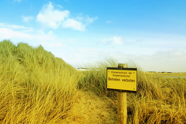 Germany, St Peter-Ording, Prohobition sign - UWF000402