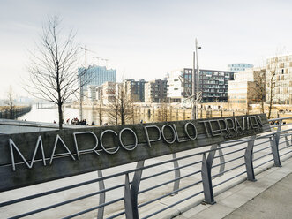 Germany, Hamburg, view from Marco Polo Terraces to Hafencity with Elbphilharmonie - KRPF001370