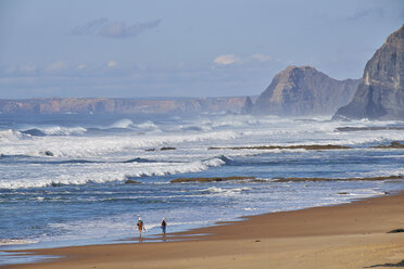 Portugal, Algarve, Sagres, Cordoama Beach - MRF001536
