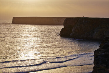 Portugal, Algarve, Sagres, Beliche Beach at twilight - MRF001565