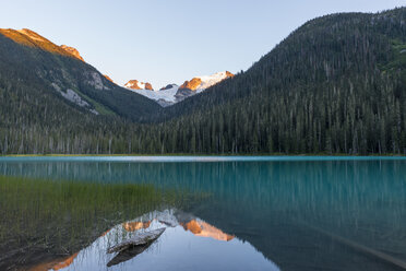 Kanada, Britisch-Kolumbien, Joffre Lakes Provincial Park, Lower Joffre Lake - KEBF000038