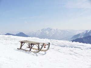 Germany, Tegernsee, sledge standing on Wallberg - EDF000132