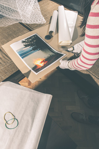 Verpacken von großen Kunstfotos, lizenzfreies Stockfoto