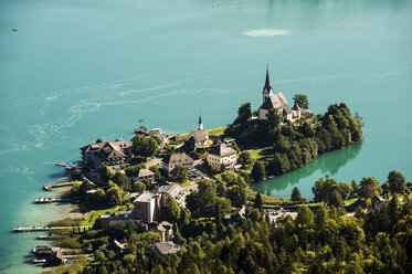 Österreich, Kärnten, Maria Worth am Worthersee, Blick vom Pyramidenkogel - HHF005248