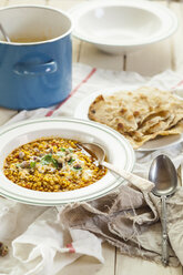 Gericht aus roter Linsensuppe mit Joghurt - SBDF001705