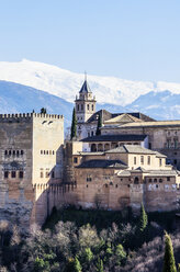 Spanien, Andalusien, Granada, Blick auf die Alhambra - THAF001355