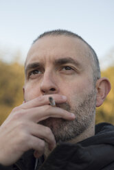 Portrait of a smoking man - RAEF000116
