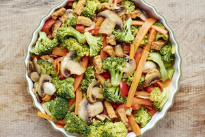 Broccoli, carrot, mushroom stir fry with tofu. - HAWF000753