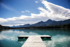 Austria, Carinthia, jetty at Lake Faak - HHF005268