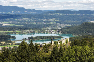 Austria, Carinthia, view on Lake Faak - HHF005270