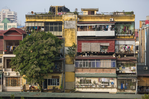 Vietnam, Hanoi, typisches Haus, lizenzfreies Stockfoto