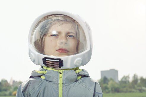 Junge als Raumfahrer verkleidet - EDF000153
