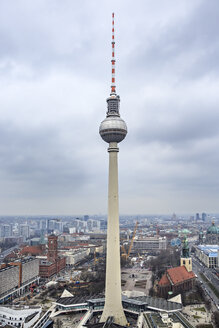 Deutschland, Berlin, Fernsehturm am Alexanderplatz - VTF000407