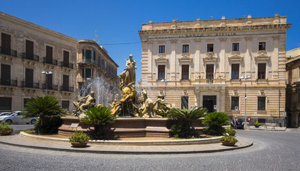 Italien, Sizilien, Ortygia, Syrakus, Brunnen der Artemis - AMF003940