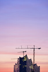 Germany, Hamburg, Elbphilharmonie at dawn - BRF001158