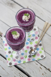 Zwei Gläser Rotkohl-Gazpacho - SARF001648