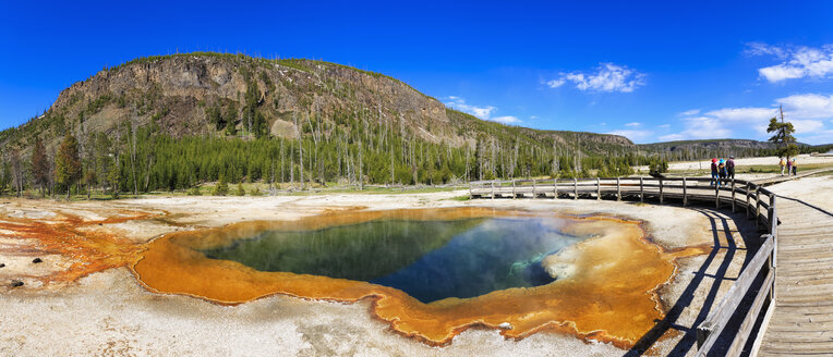 USA, Yellowstone-Nationalpark, Geysir, Panorama - FOF008058