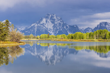 USA, Wyoming, Grand Teton National Park, Teton Range, Mount Moran, Oxbow Bend, Snake River - FOF008095