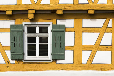 Germany, Schorndorf, Close uo of half-timbered house - STSF000781