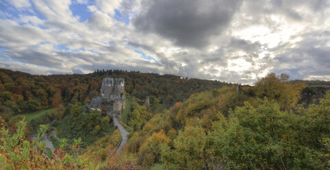Germany, Rhineland-Palatinate, Eltz Castle - PAF001373