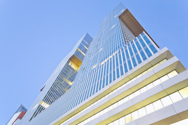 Niederlande, Rotterdam, Kop van Zuid, Fassade des Bürogebäudes De Rotterdam - MSF004538