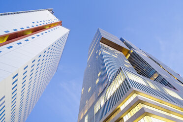 Niederlande, Rotterdam, Kop van Zuid, Fassaden der Bürogebäude KPN Tower und De Rotterdam - MSF004540