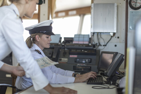 Two female deck officers on bridge - ZEF005487